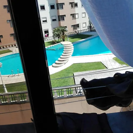 Bright Charneca, Pool Charneca (Setubal)
