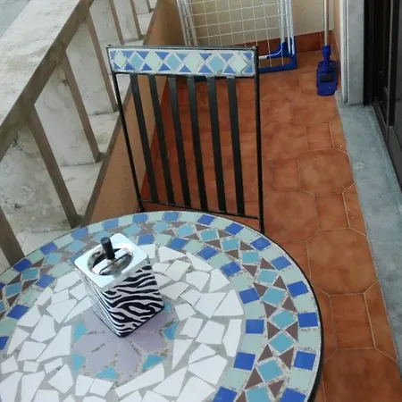 דירה Bright Charneca, Pool